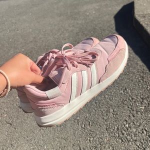 ❌SOLD❌ GREAT CONDITION Adidas Shoes